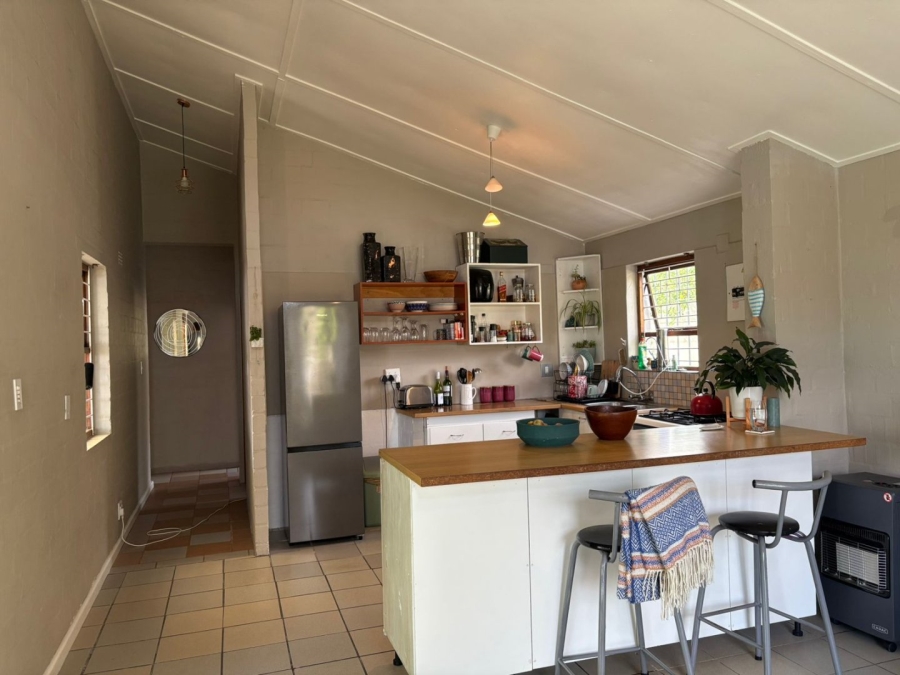 To Let  Bedroom Property for Rent in Capri Western Cape